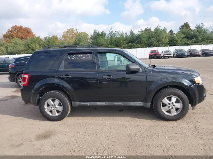 2010 FORD ESCAPE XLS