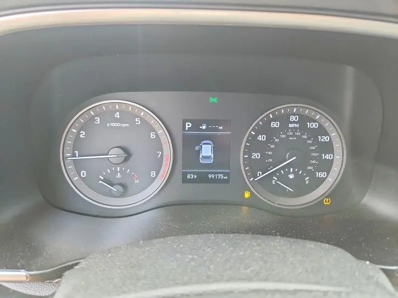 2020 HYUNDAI TUCSON SE  
