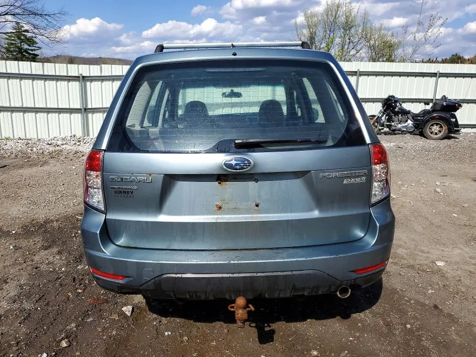 2010 SUBARU FORESTER 2.5X  