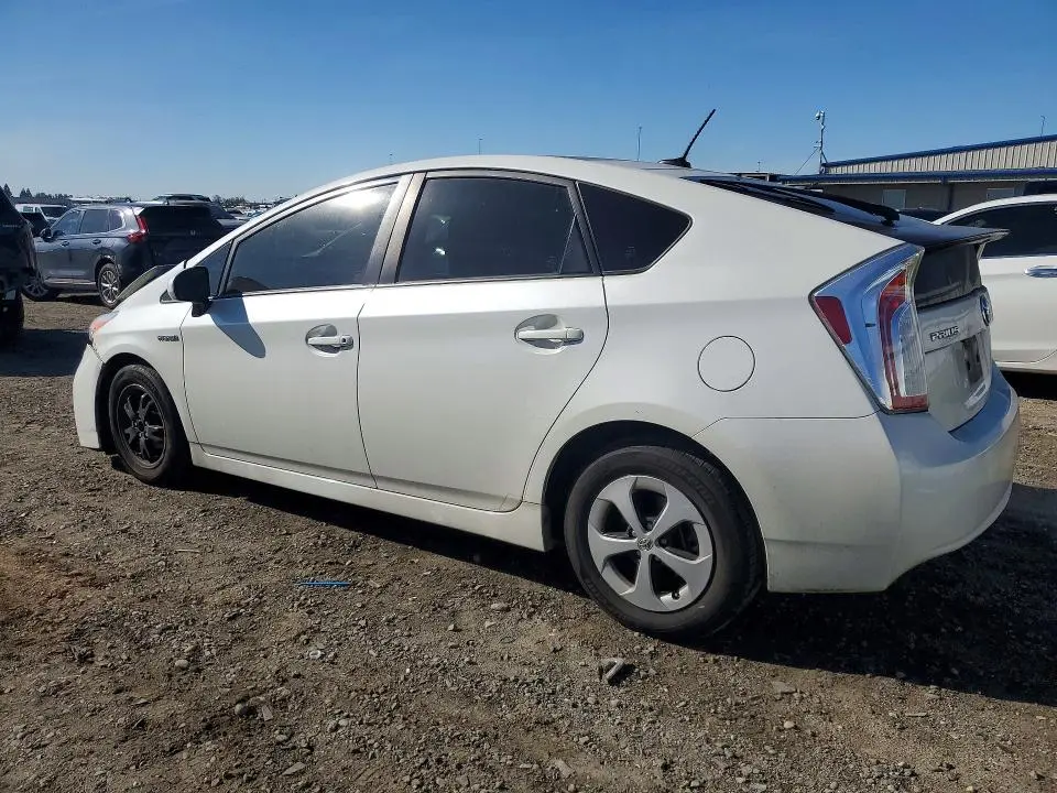 2015 TOYOTA PRIUS   