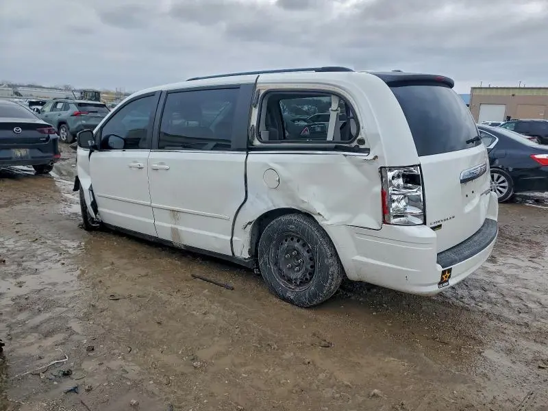 2010 CHRYSLER TOWN & COUNTRY LX  