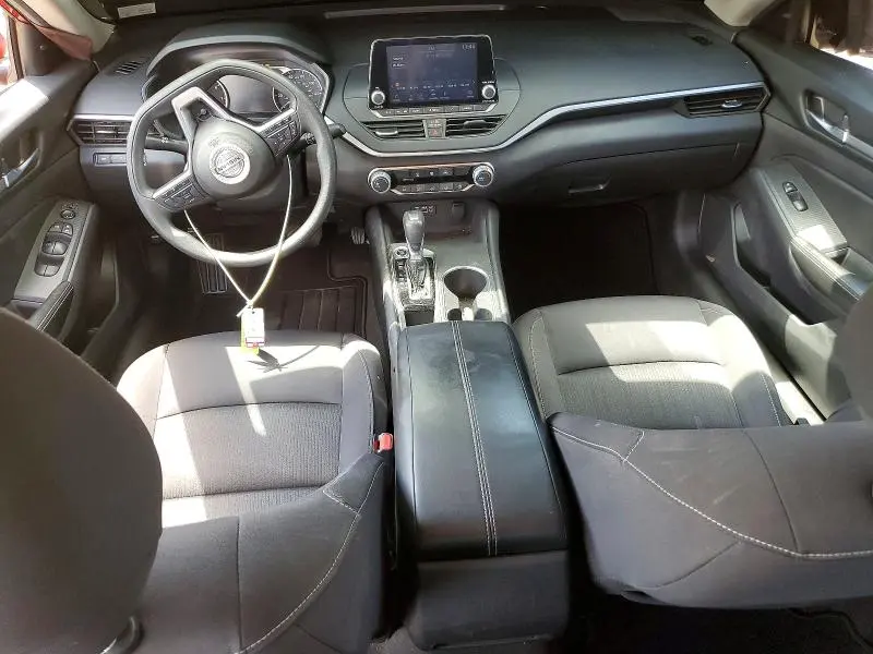 2022 NISSAN ALTIMA SV  