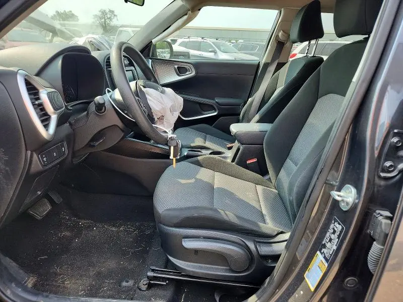 2022 KIA SOUL LX  