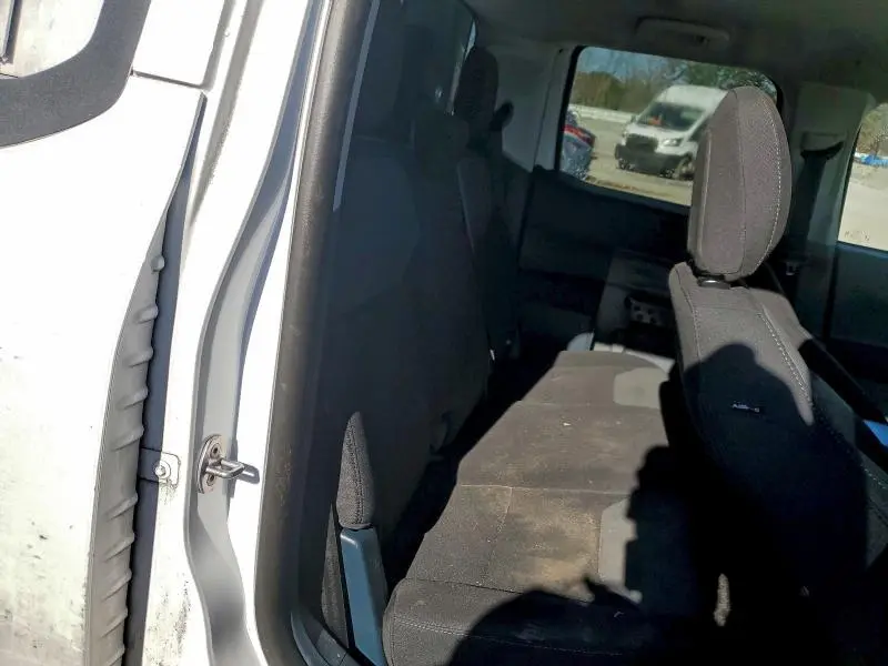 2023 FORD MAVERICK XL  