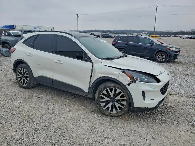 2020 FORD ESCAPE SE SPORT  