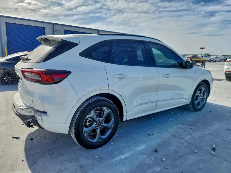 2023 FORD ESCAPE ST LINE  