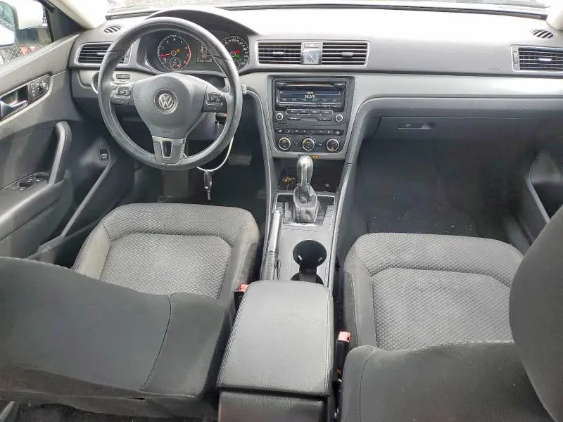 2013 VOLKSWAGEN PASSAT S  