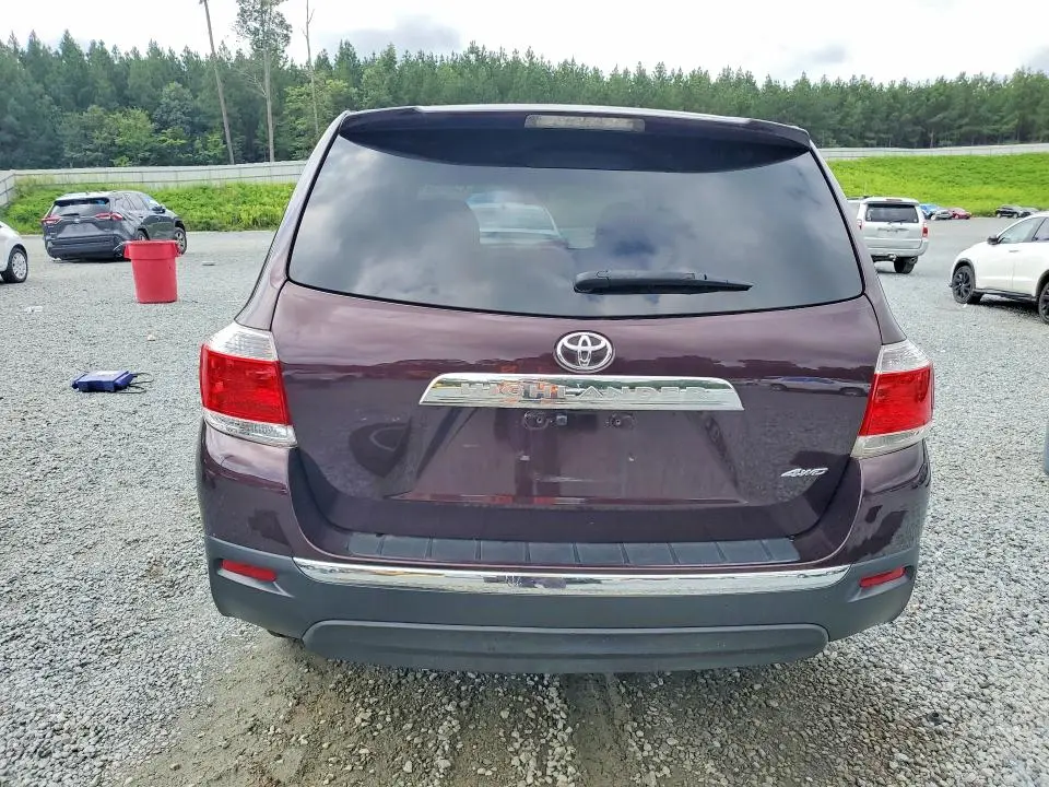 2013 TOYOTA HIGHLANDER BASE  