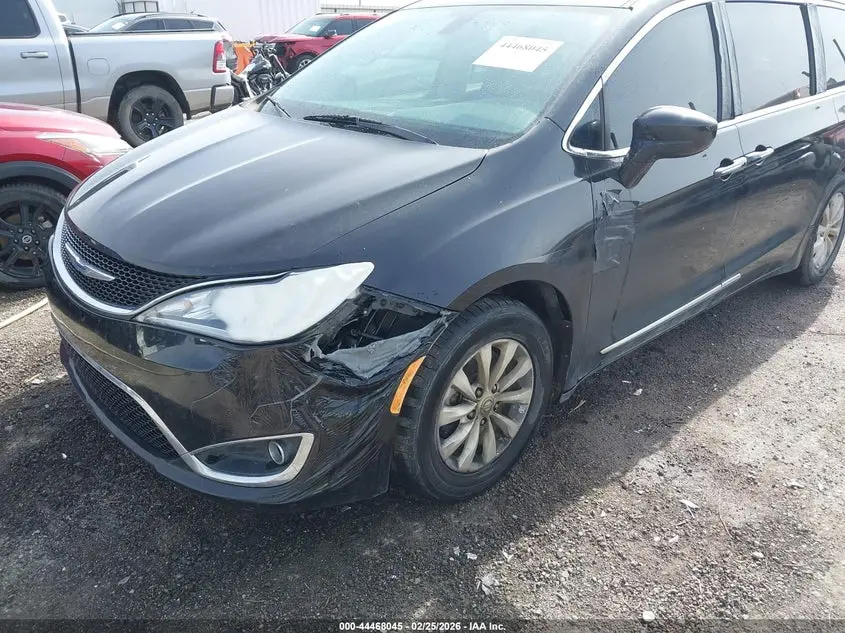 2018 CHRYSLER PACIFICA TOURING L