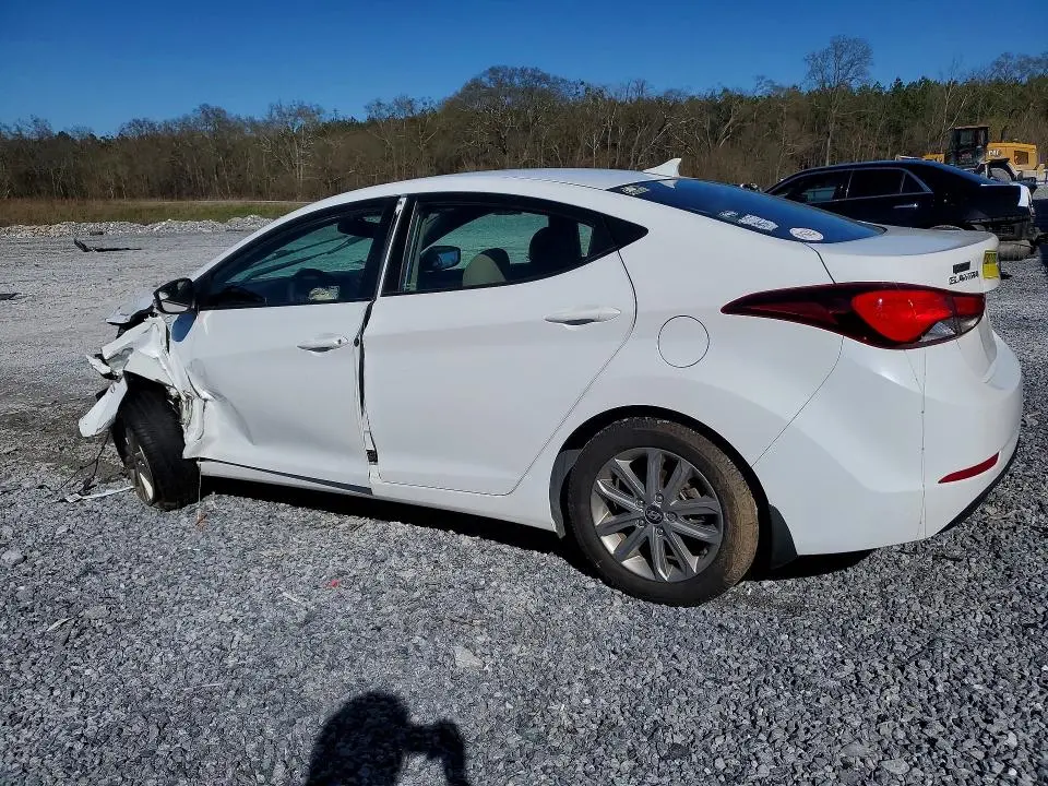 2015 HYUNDAI ELANTRA SE  
