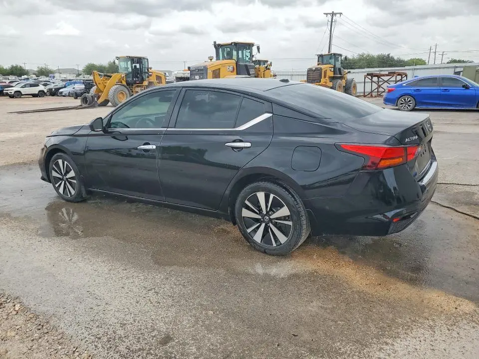 2021 NISSAN ALTIMA SV  