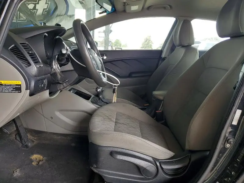2016 KIA FORTE LX  