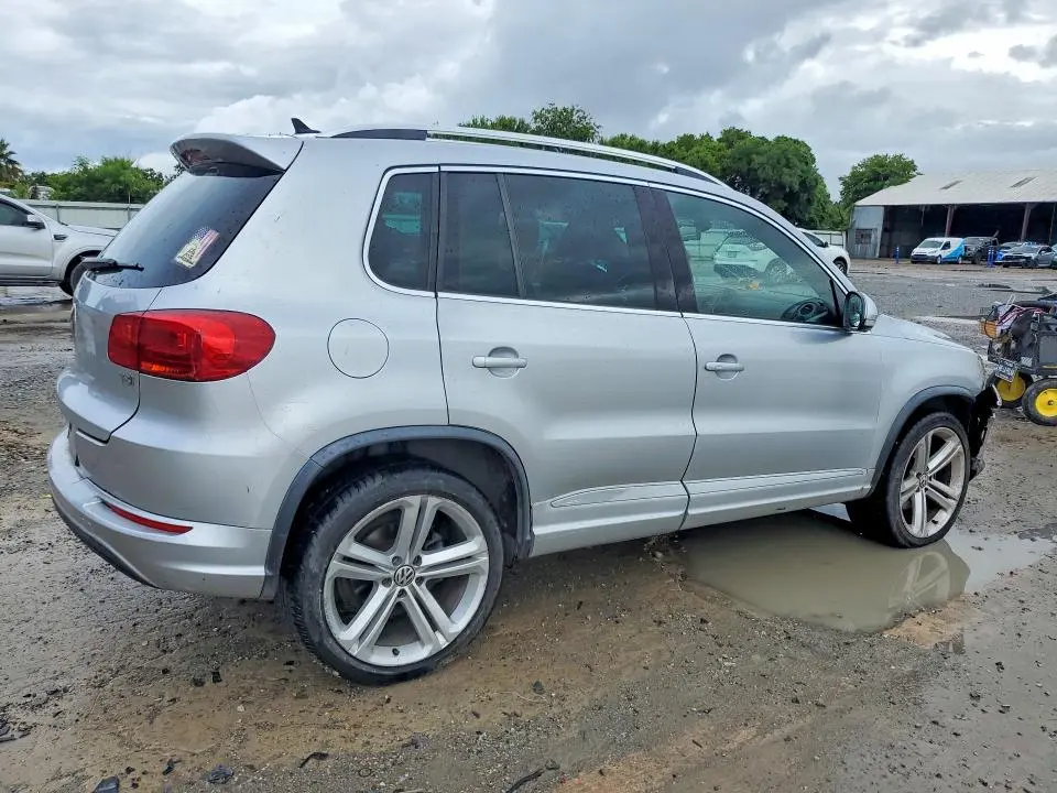 2016 VOLKSWAGEN TIGUAN S  