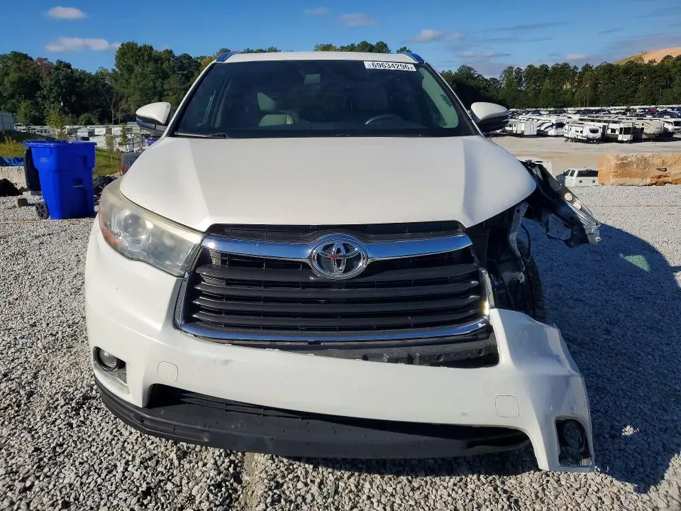 2016 TOYOTA HIGHLANDER LIMITED  