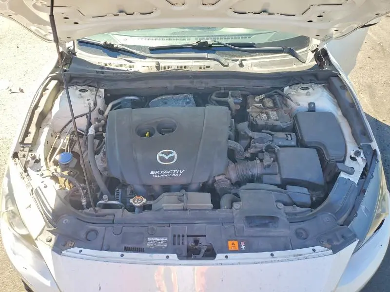 2015 MAZDA 3 TOURING  
