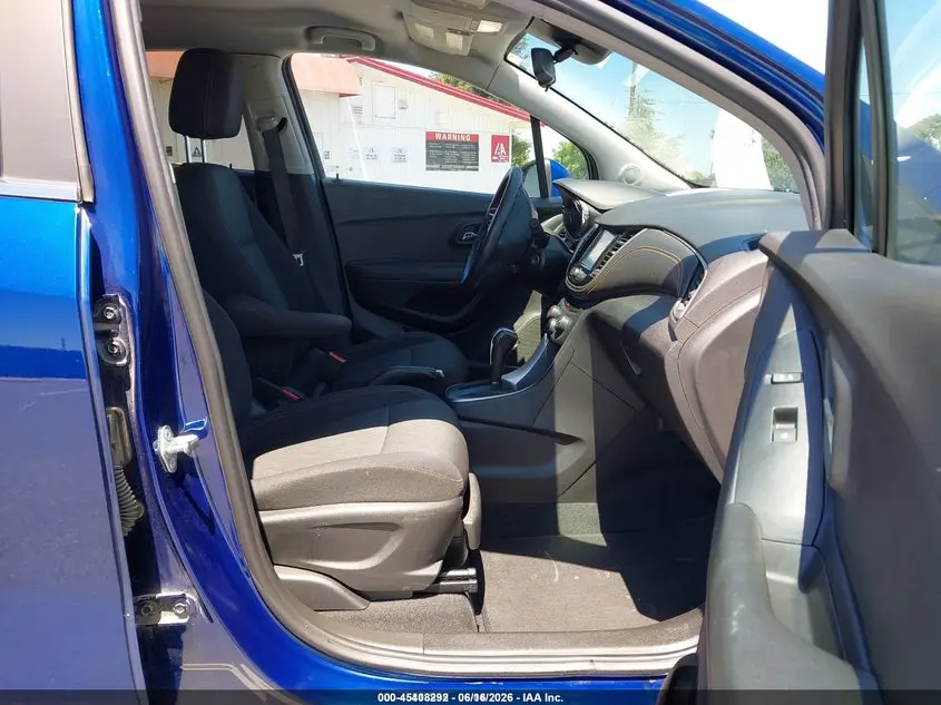 2017 CHEVROLET TRAX LT