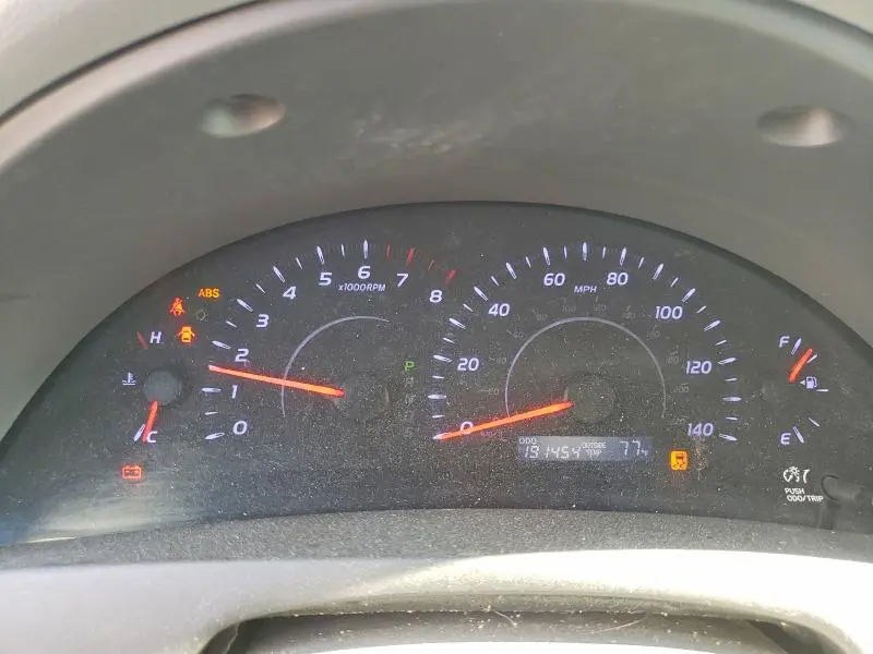 2011 TOYOTA CAMRY LE  