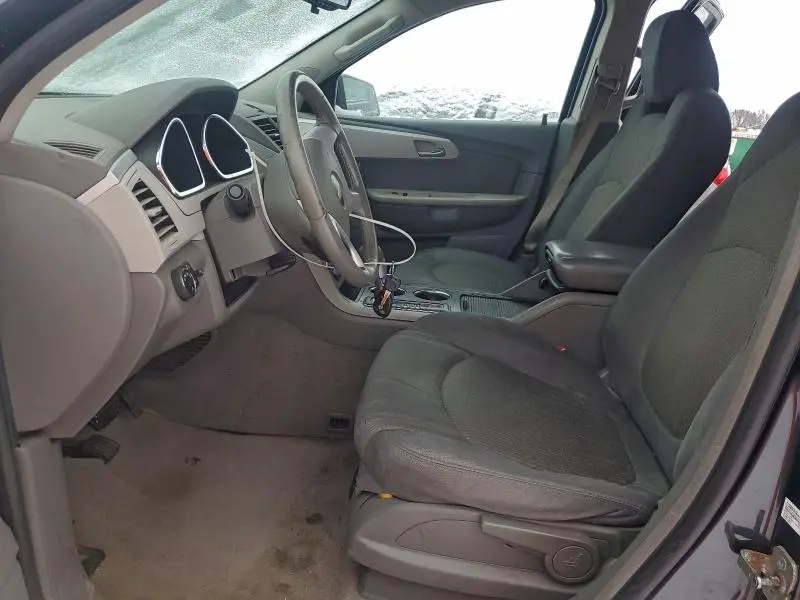 2012 CHEVROLET TRAVERSE LS  