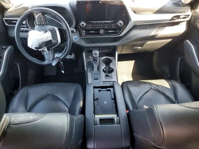 2021 TOYOTA HIGHLANDER HYBRID PLATINUM  