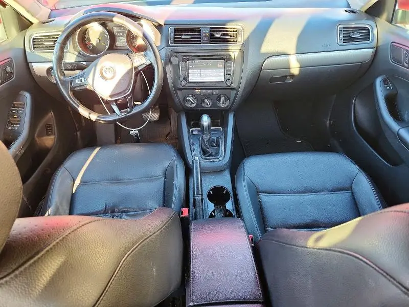 2015 VOLKSWAGEN JETTA SE  
