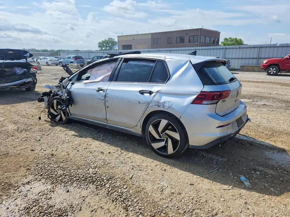 2022 VOLKSWAGEN GTI SE  