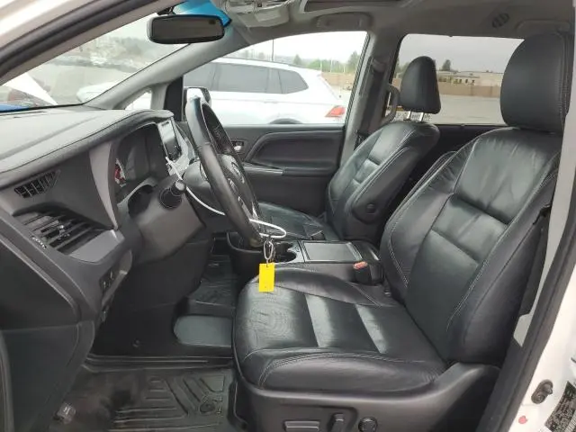 2015 TOYOTA SIENNA SPORT  