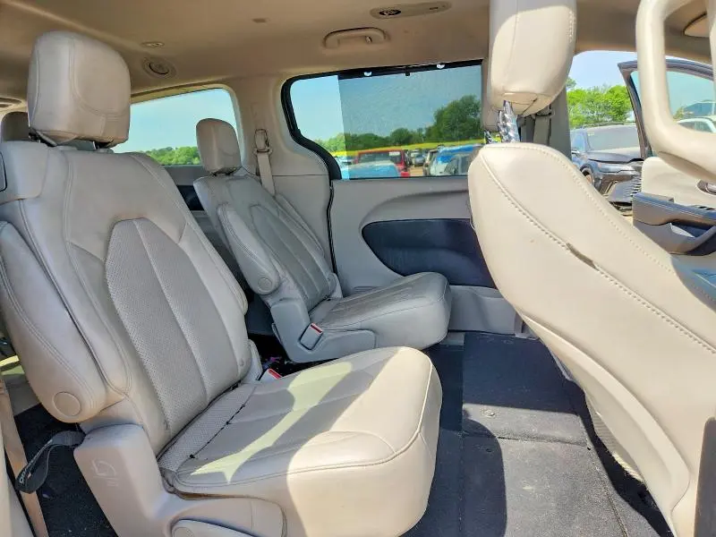 2021 CHRYSLER VOYAGER   