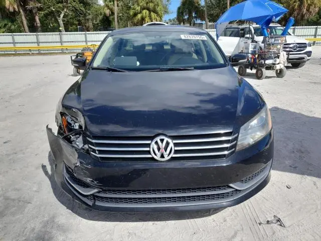 2013 VOLKSWAGEN PASSAT SE  