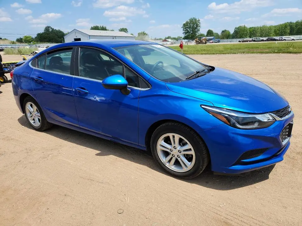2017 CHEVROLET CRUZE LT  