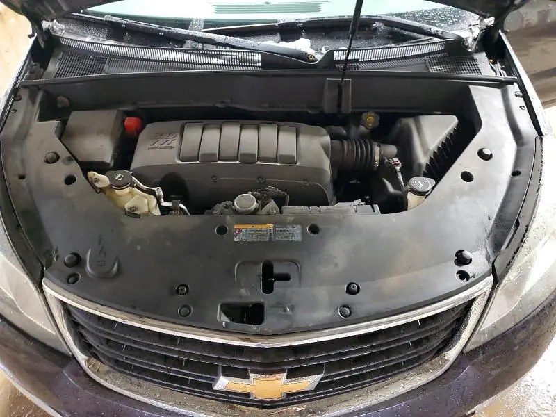 2014 CHEVROLET TRAVERSE LS  