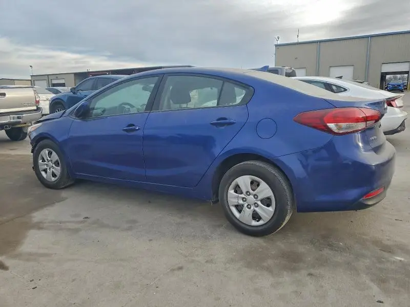 2017 KIA FORTE LX  