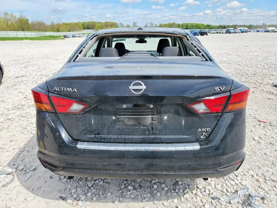 2023 NISSAN ALTIMA SV  