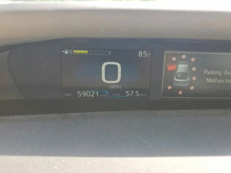 2021 TOYOTA PRIUS LE  