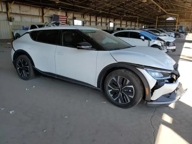 2022 KIA EV6 LIGHT  