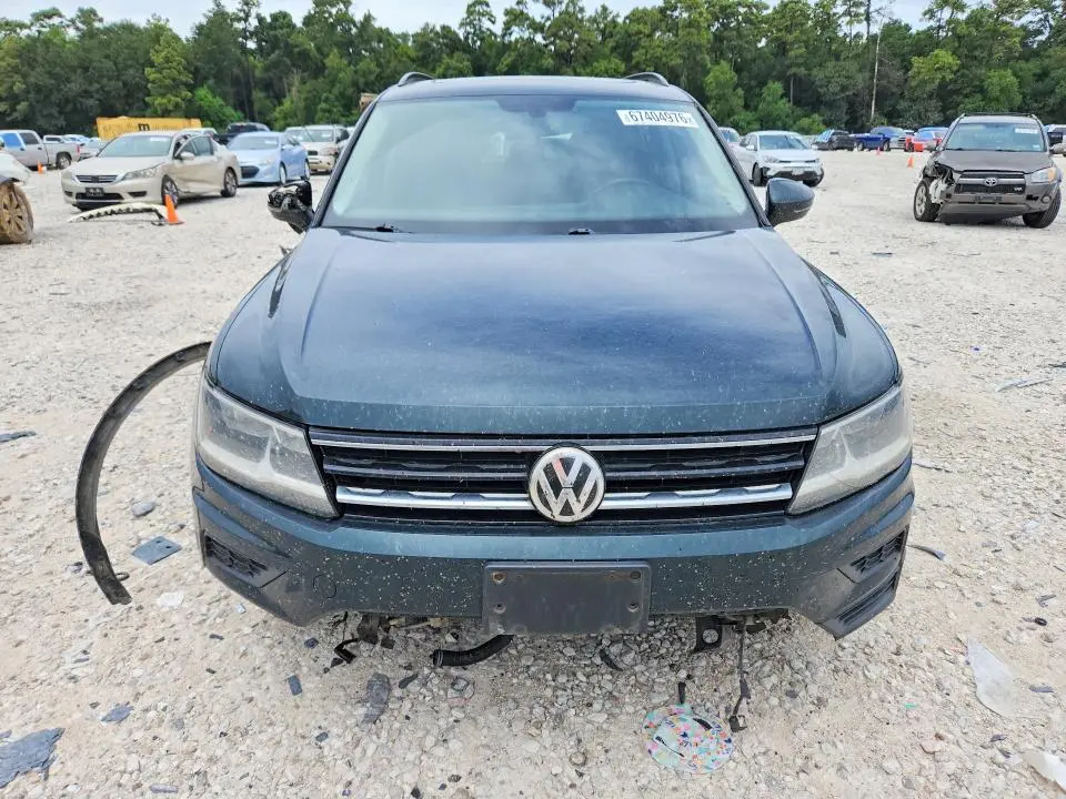 2018 VOLKSWAGEN TIGUAN SE  
