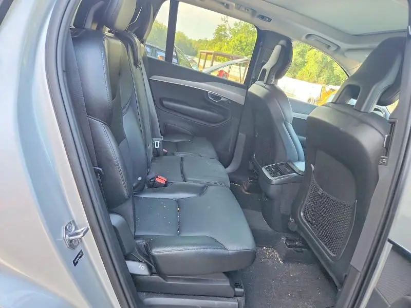 2021 VOLVO XC90 T5 MOMENTUM  