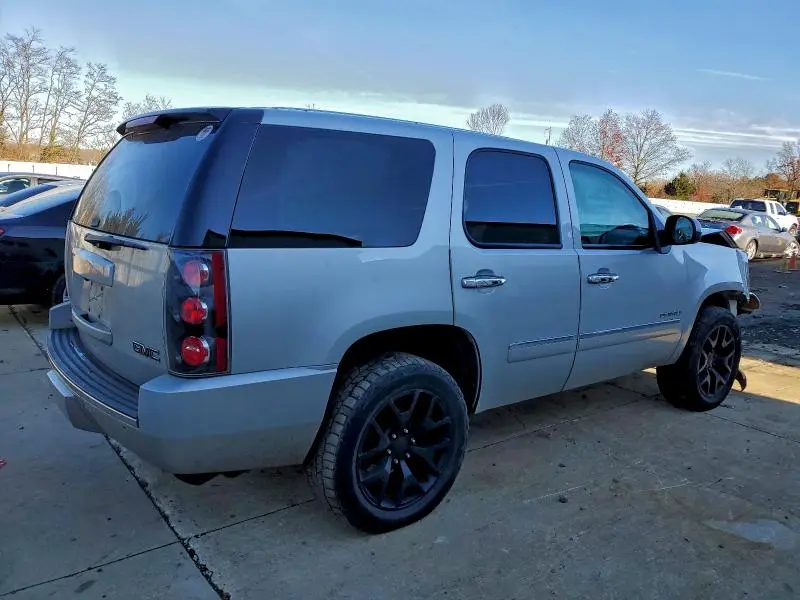 2010 GMC YUKON DENALI  