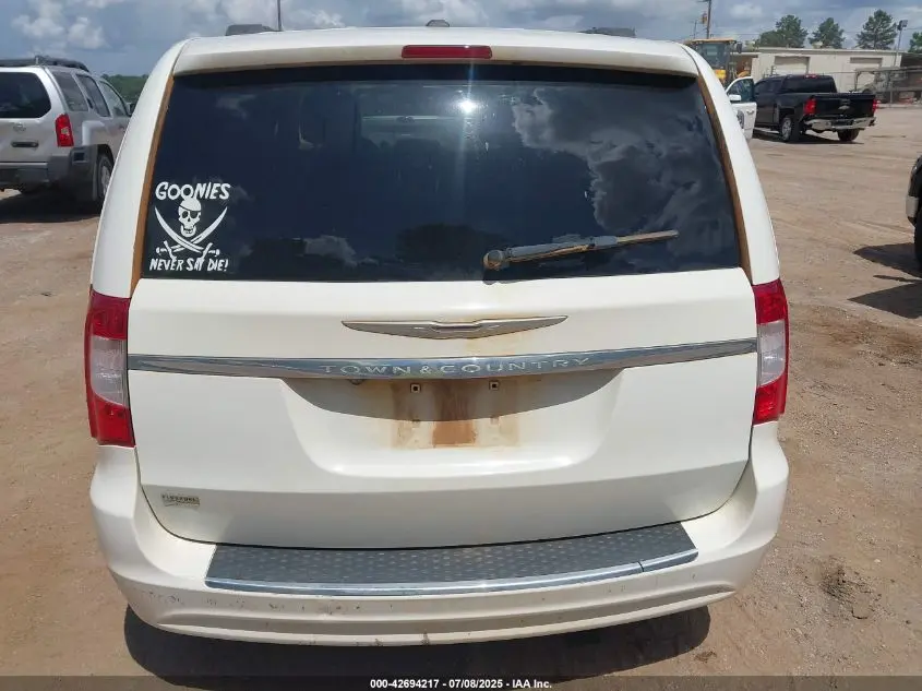 2013 CHRYSLER TOWN & COUNTRY TOURING