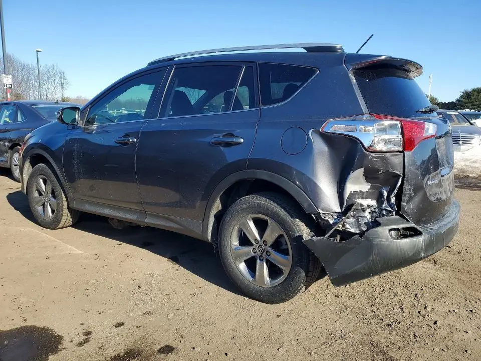 2015 TOYOTA RAV4 XLE  
