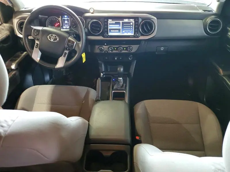 2020 TOYOTA TACOMA SR5 V6  