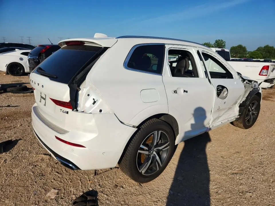2018 VOLVO XC60 T6 R-DESIGN  