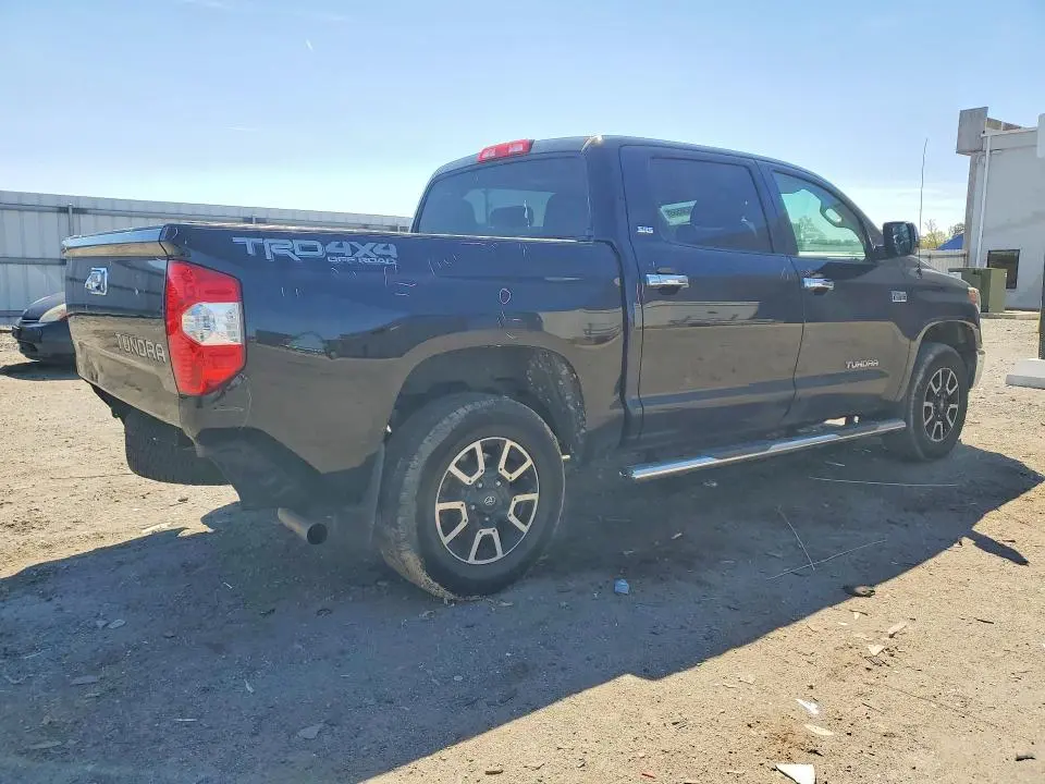 2018 TOYOTA TUNDRA SR5  