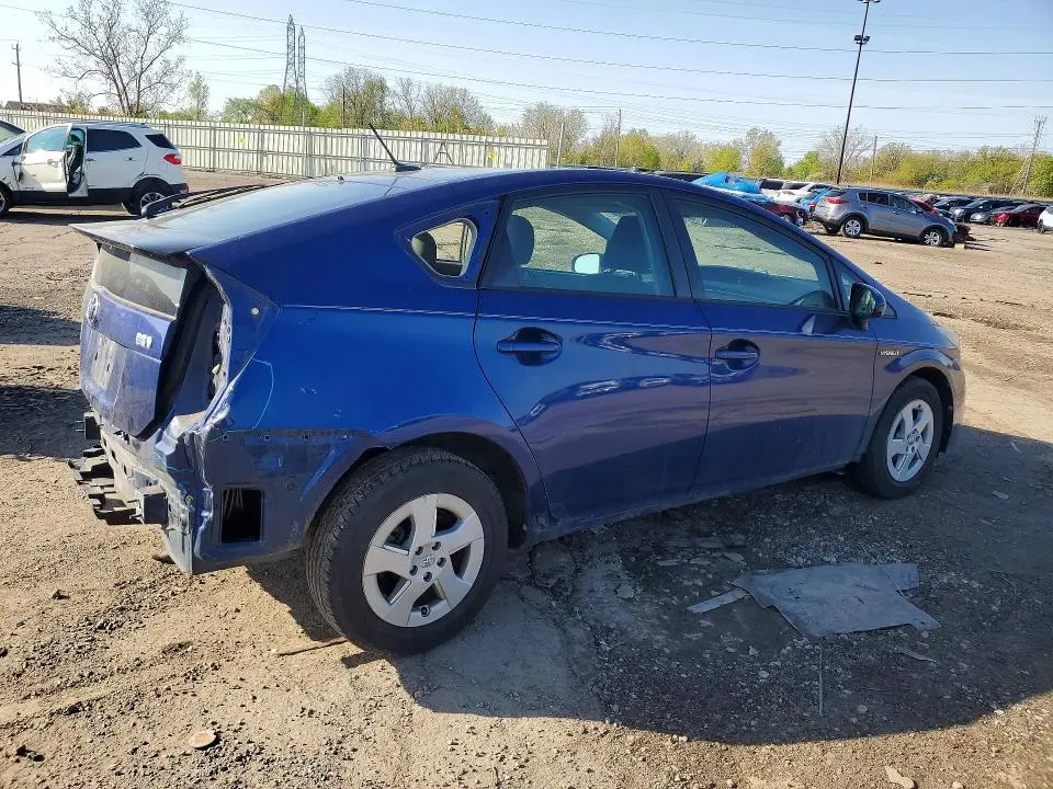 2011 TOYOTA PRIUS TWO  