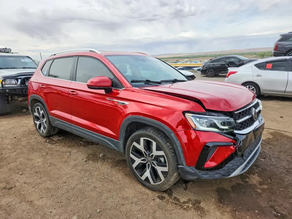 2022 VOLKSWAGEN TAOS SEL  