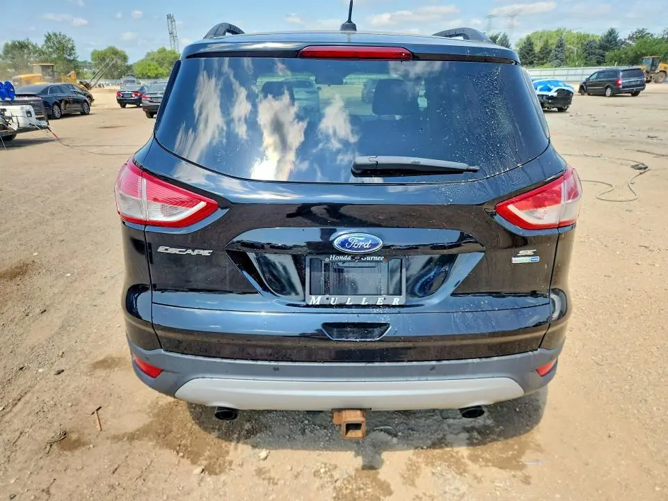 2016 FORD ESCAPE SE  