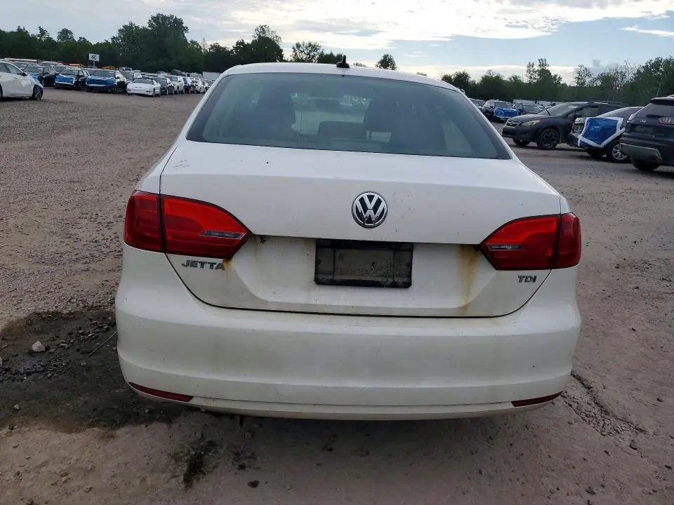 2011 VOLKSWAGEN JETTA TDI  