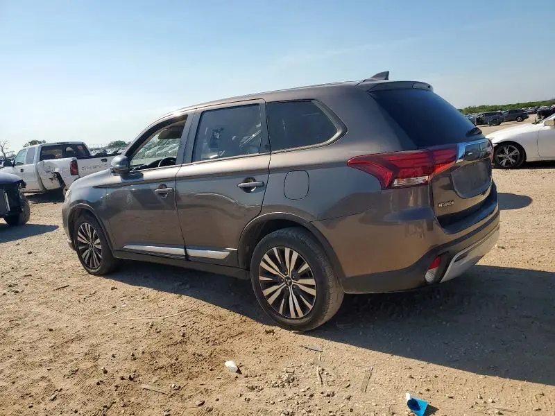 2019 MITSUBISHI OUTLANDER SE  