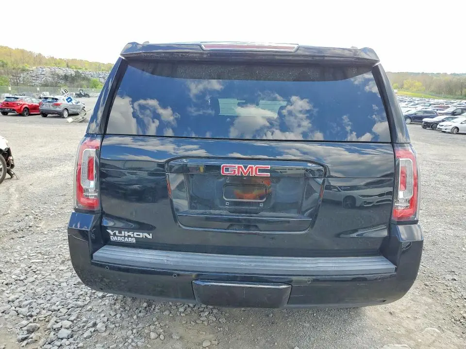 2017 GMC YUKON SLT  