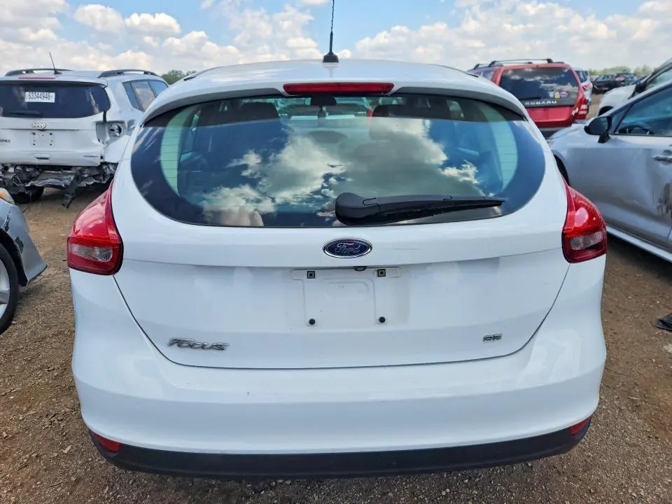 2018 FORD FOCUS SE  