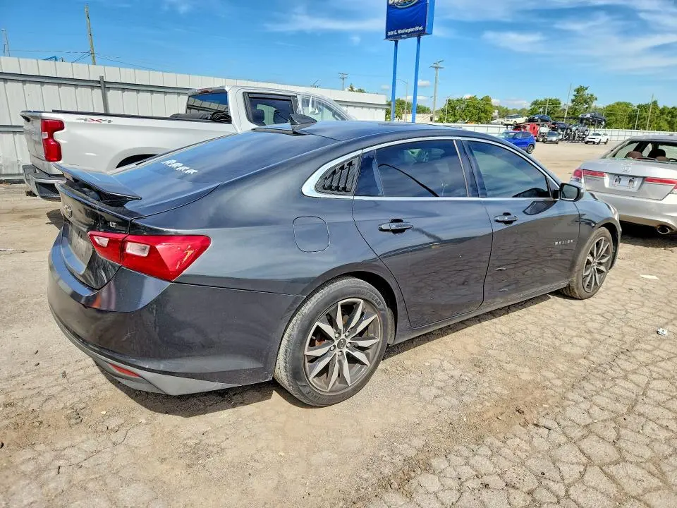 2017 CHEVROLET MALIBU LT  